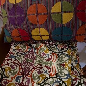 Crate&Barrel Lucia King Duvet Cover with 2 shams and throw pillow and sham